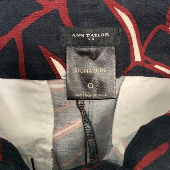 Ann Taylor Factory Palm Print Signature Pants Size 0 - Picture 4 of 6